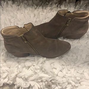 Apri Gravity Suede leather zip ankle booties 8 1/2